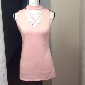 🔴 3/$20  Pink top Cotton Spandex